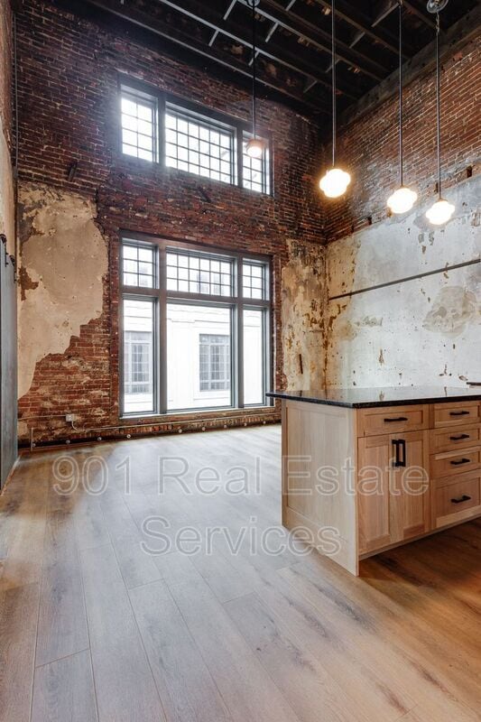 Foto del edificio - 124 Monroe Ave