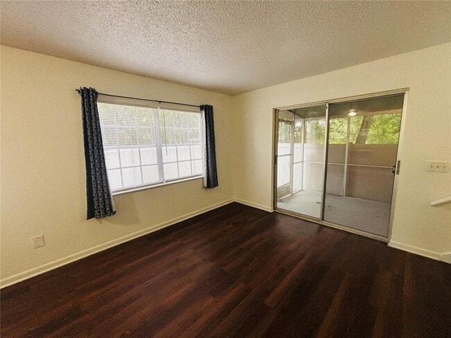 Foto del edificio - 1023 NE 2nd St