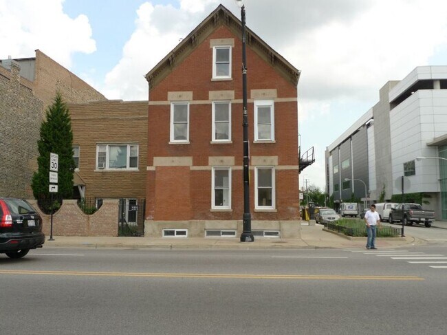 Foto del edificio - 1538 W North Ave