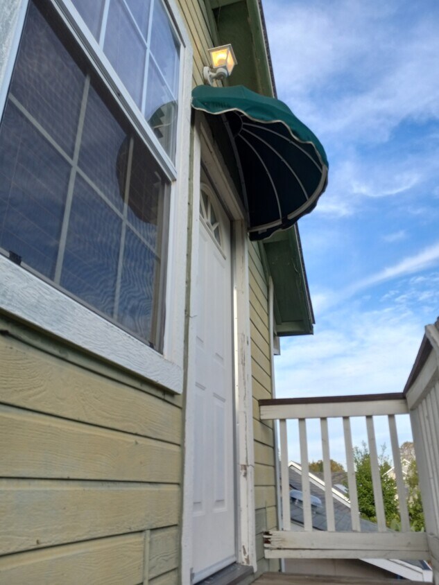 Primary Photo - 400 Manzanita Way
