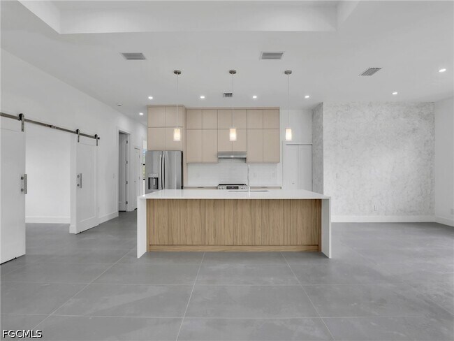 Building Photo - 11153 Carnegie Ave