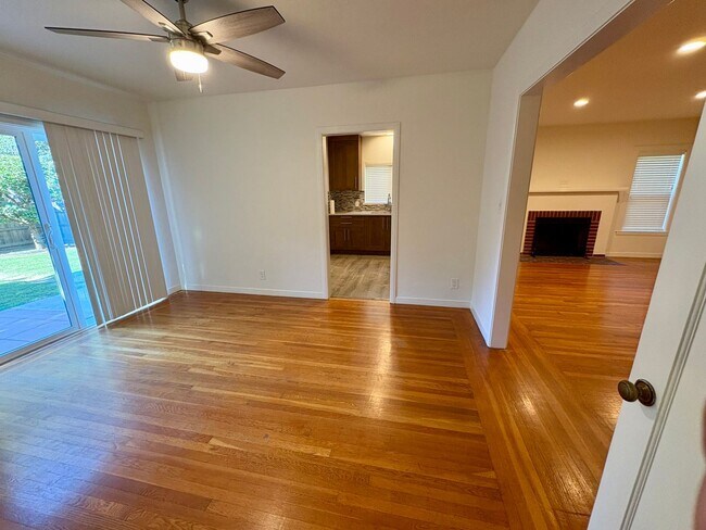 Foto del edificio - Updated and Stunning 2bed/1bath home in Mi...