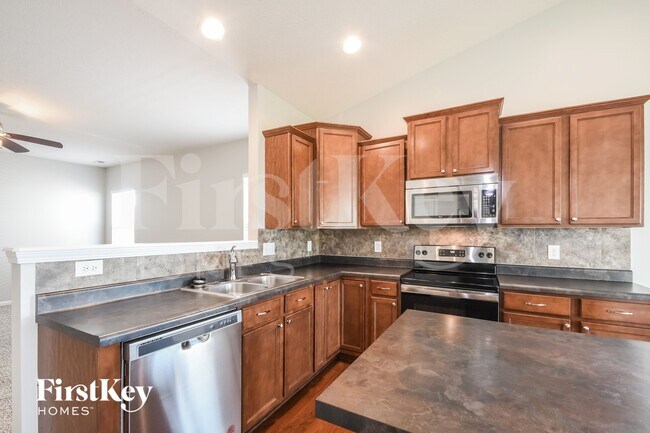 Foto del edificio - 5887 Aldridge Dr