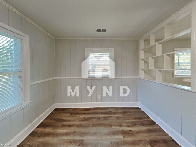 Foto del edificio - 3 br, 1 bath House - 4929 Winchester St
