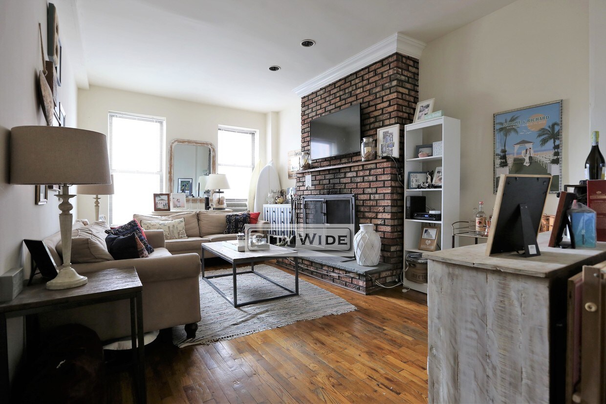 Foto principal - 174 E 90th St
