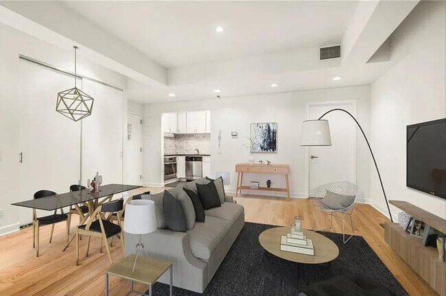 Foto del edificio - 3 bedroom in NEW YORK NY 10005