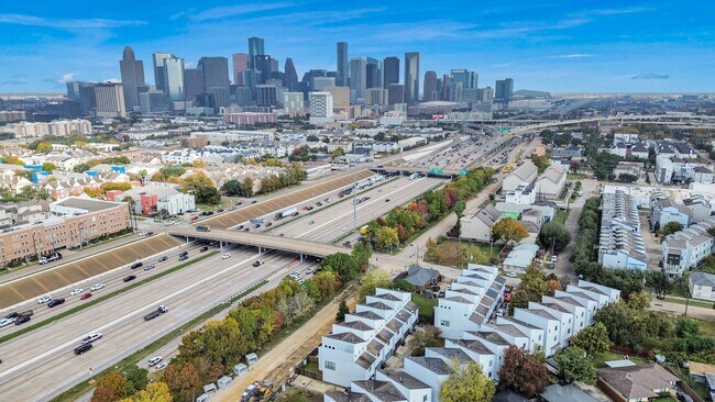 Foto del edificio - 2911 Chartres St