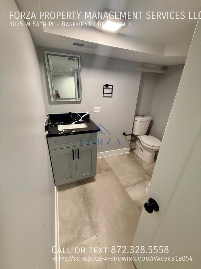 Foto del edificio - 3025 W 54th Pl