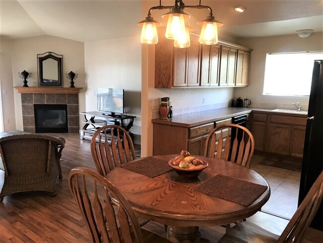 Building Photo - 138 Beacon Way