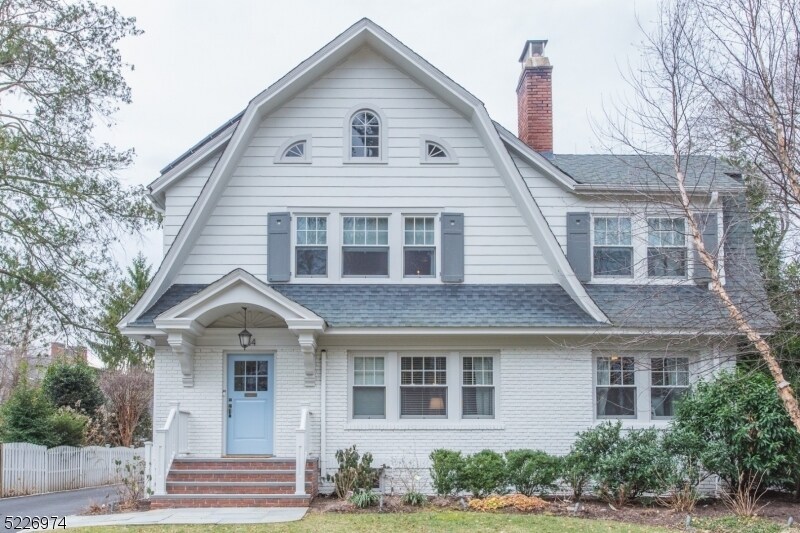 Foto principal - 34 Oakwood Ave