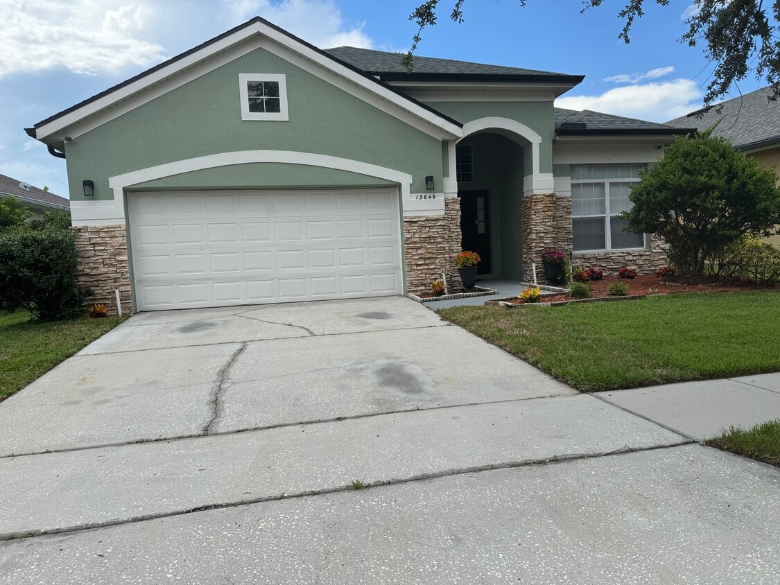 Primary Photo - 13646 Hawk Lake Dr