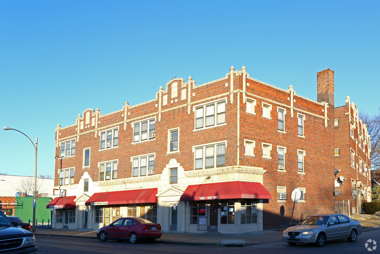 Primary Photo - 4054 S Grand Blvd