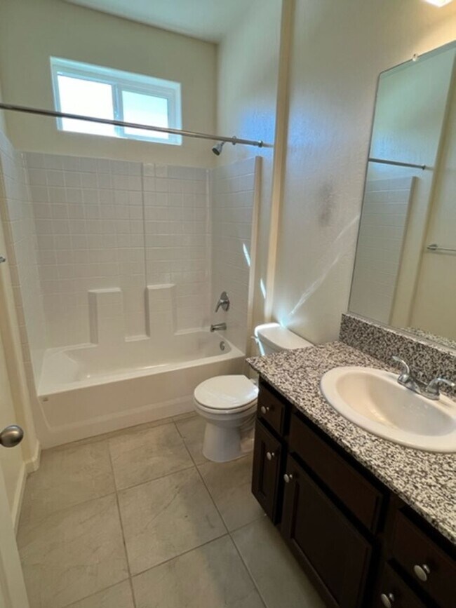 Foto del edificio - 3306 Manchester St