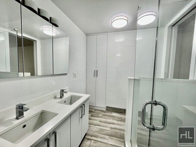 Building Photo - EAST 35 STREET