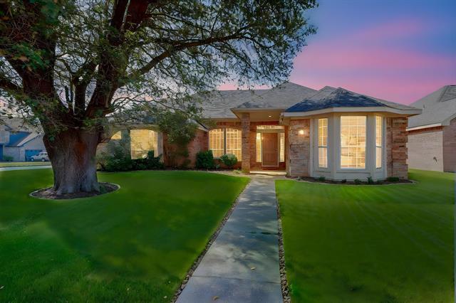 Building Photo - 202 Willow Creek Dr
