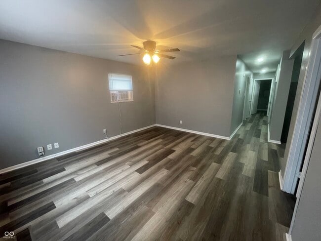 Foto del edificio - 1802 Sugar Grove Ave