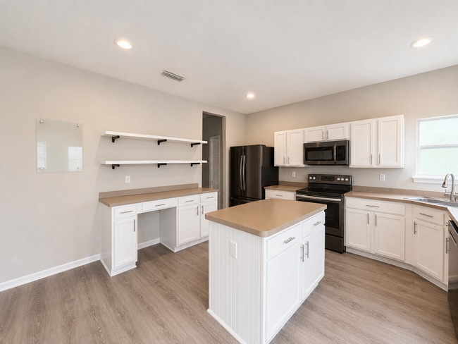 Building Photo - Spacious Living Overlooking a Serene Pond