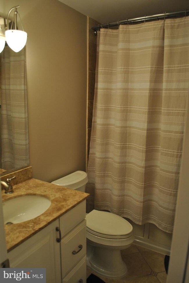 Foto del edificio - 1816 5th St NW