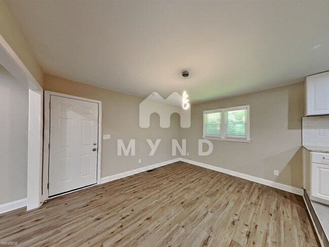 Building Photo - 3 br, 2 bath House - 8266 Lake View Ter