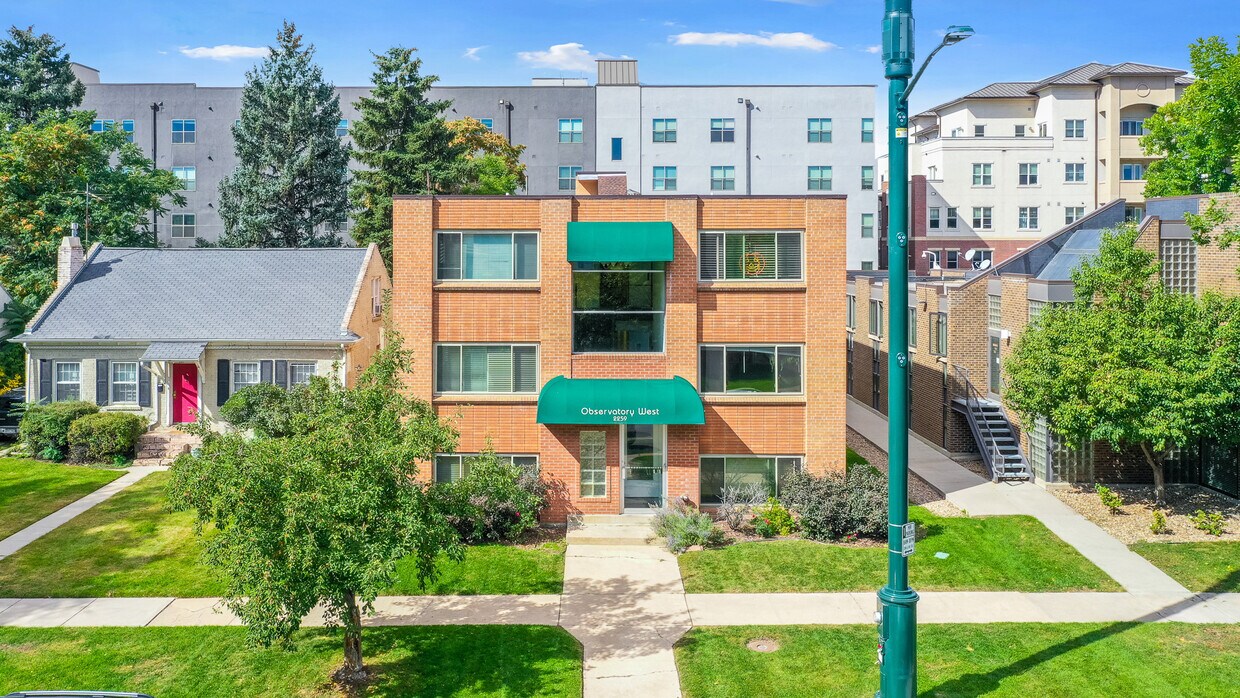 Primary Photo - 2259 S Josephine St