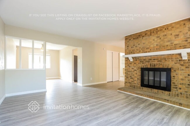 Building Photo - 16932 E Bates Ave