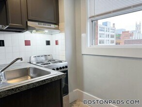 Building Photo - 50 Franklin St