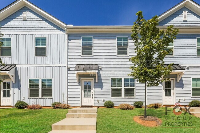 Building Photo - 108 Dogwood Vlg Trl