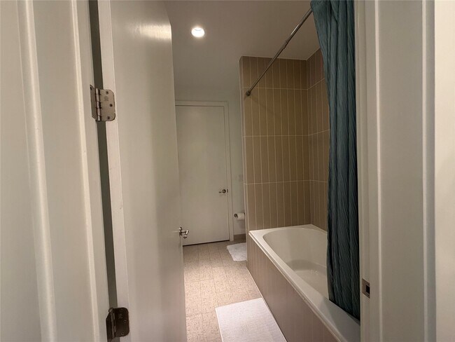 Foto del edificio - 1600 Post Oak Blvd