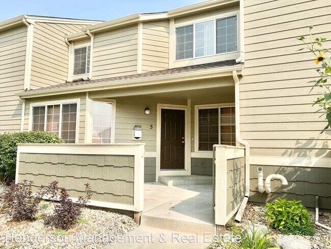 Building Photo - 3 br, 3.5 bath House - 6621 Antigua Dr #5