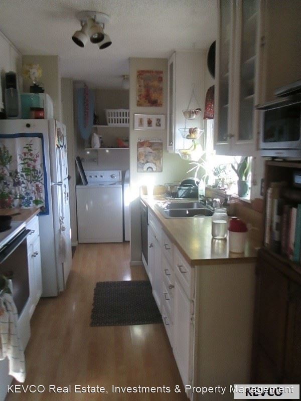 Building Photo - 3 br, 1.5 bath House - 832 Gallup Rd