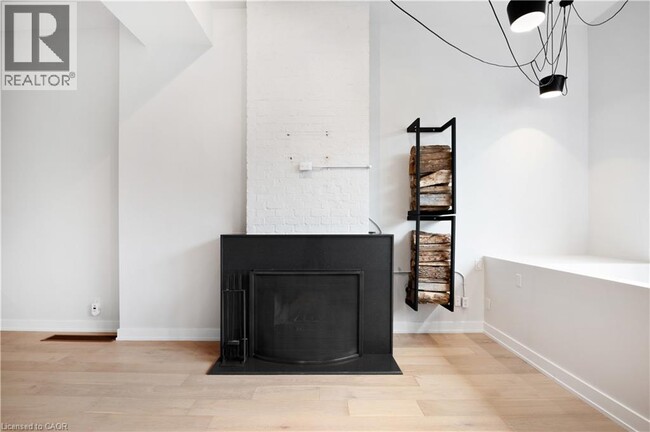 Photo du bâtiment - 676 Richmond St W