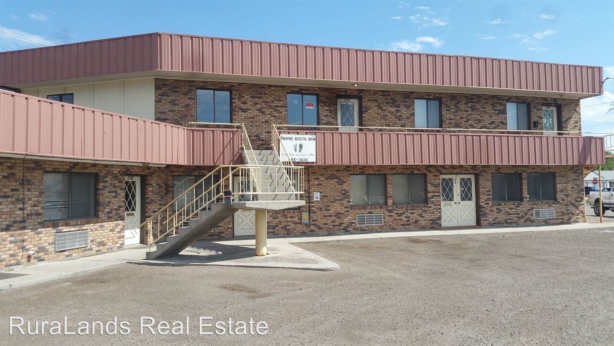 202 Railroad Ave, Riverton, WY 82501 Room for Rent in Riverton, WY