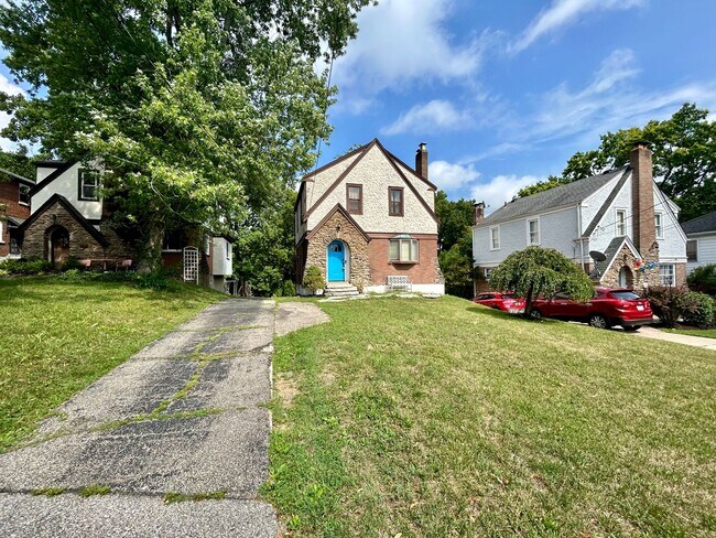 Photo - PRICE HILL- Charming 3 bedroom 1.5 bath House