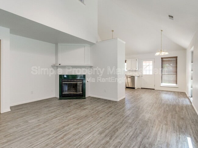 Building Photo - 1603 SW 23rd St