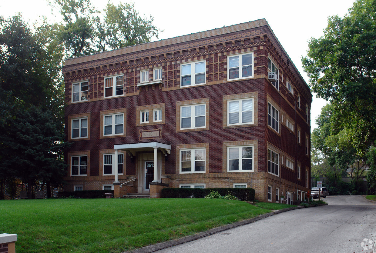 Primary Photo - 3612 Ingersoll Ave