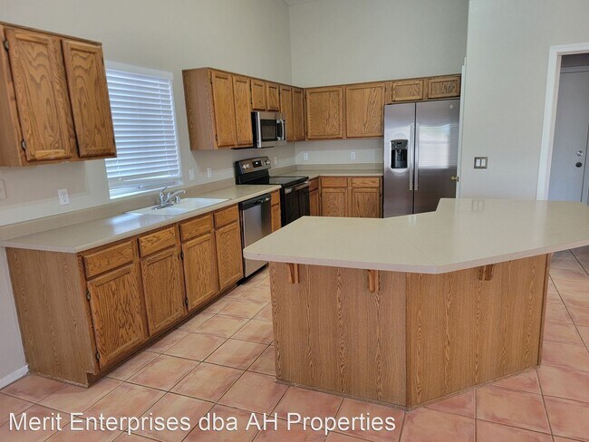 Foto del edificio - 4 br, 2 bath House - 18235 N 85TH DR