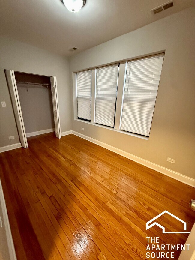 Foto del edificio - 6913 S Paxton Ave