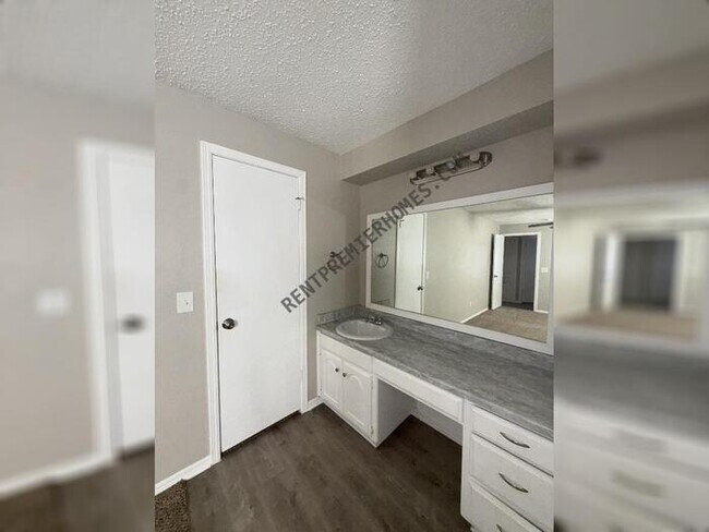 Foto del edificio - 5412 S Huddleston St