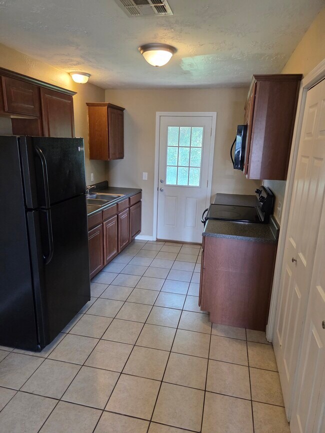 Foto del edificio - 2425 CS 2872