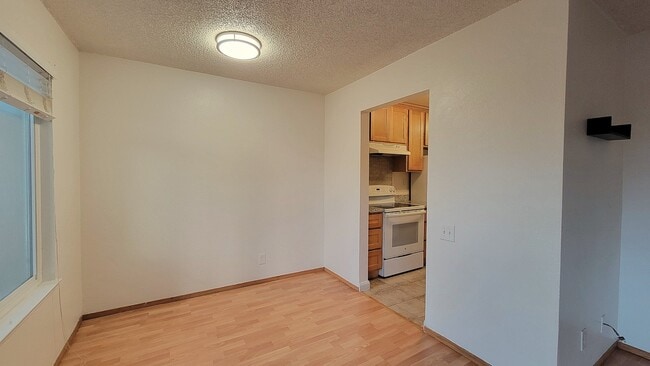 Foto del edificio - 4902 Lowry Rd