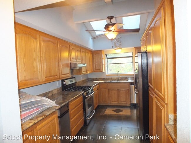 Building Photo - 3 br, 2 bath House - 6149 Mother Lode Road