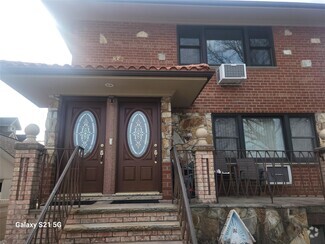 Building Photo - 47-52-52 190th St