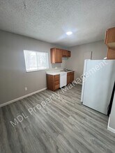 Building Photo - 5055 S Washington Rd