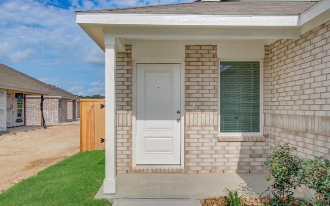 Building Photo - 18054 Le Gotte Ln