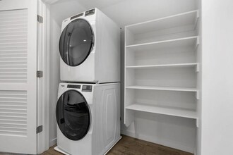 Building Photo - 918 20th St