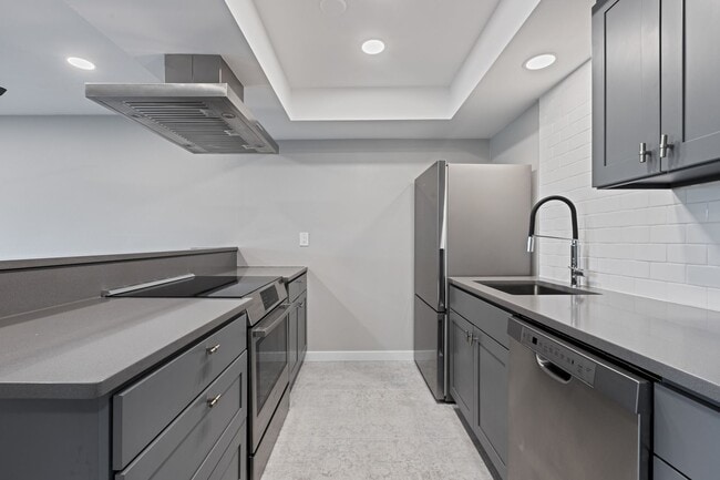 Building Photo - Large Freshly Remodeled and AIR CONDITIONE...