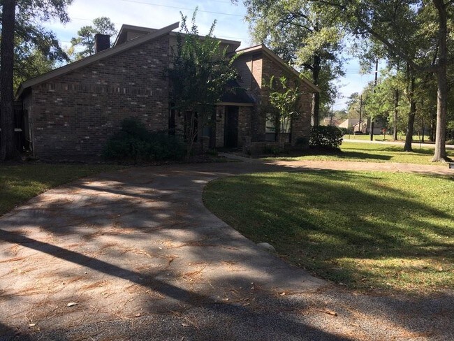 Building Photo - 710 Orleans Ct