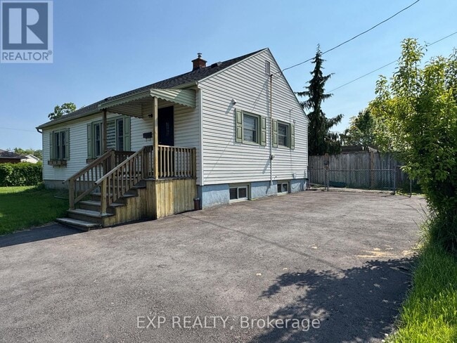 Building Photo - 13 McPhail Crescent