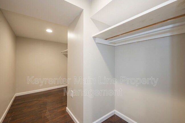 Foto del edificio - 4819 Old York Rd