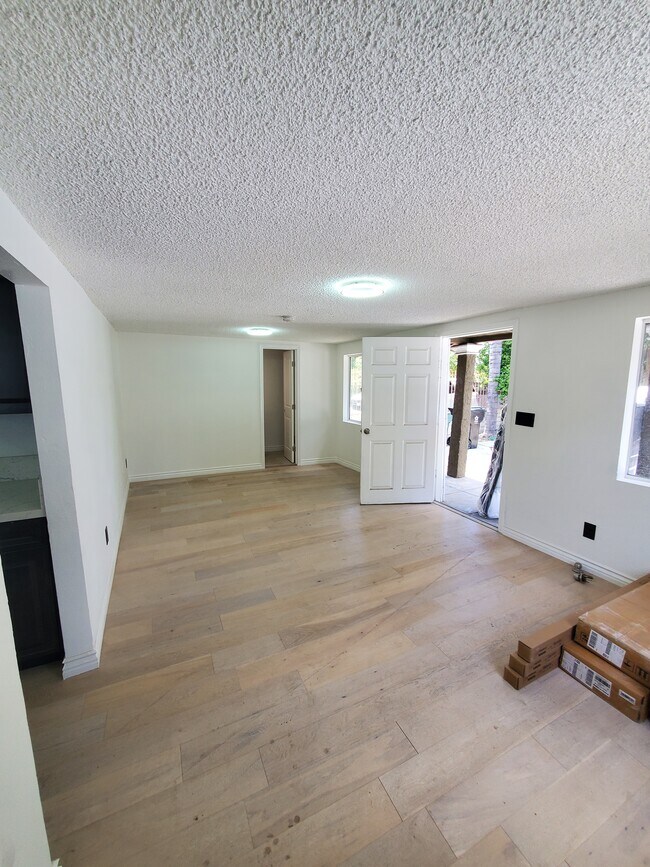Foto del edificio - 2120 E Lucien St
